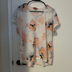 Elegant Floral Women's Short Sleeve Top